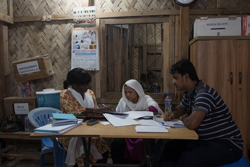MSF’s clinic in Kutupalong. A massive scale-up of humanitarian assistance in Bangladesh is needed to aid the Rohingya refugees and avert a wider public health disaster.