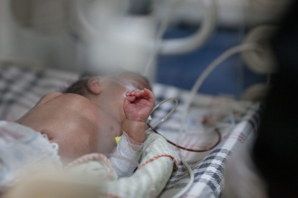 Mother and Child Health in Balochistan A baby suffering from an infection is seen in the MSF nursery at DHQ hospital in Chaman, Balochistan, Pakistan, October 2018.
PHOTO: KHAULA JAMIL