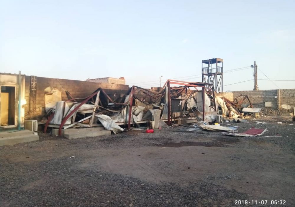 MSF hospital damaged in an attack in Mokha Inside the compound of Mokha hospital.
The prefabricated buildings that hosted the offices of the MSF hospitals burned completely following the attack.